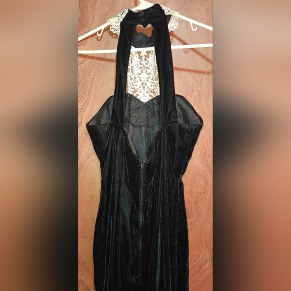 SIZE 4, SIZE 5 Evening/cocktail/prom gounds - Picture 7 of 11